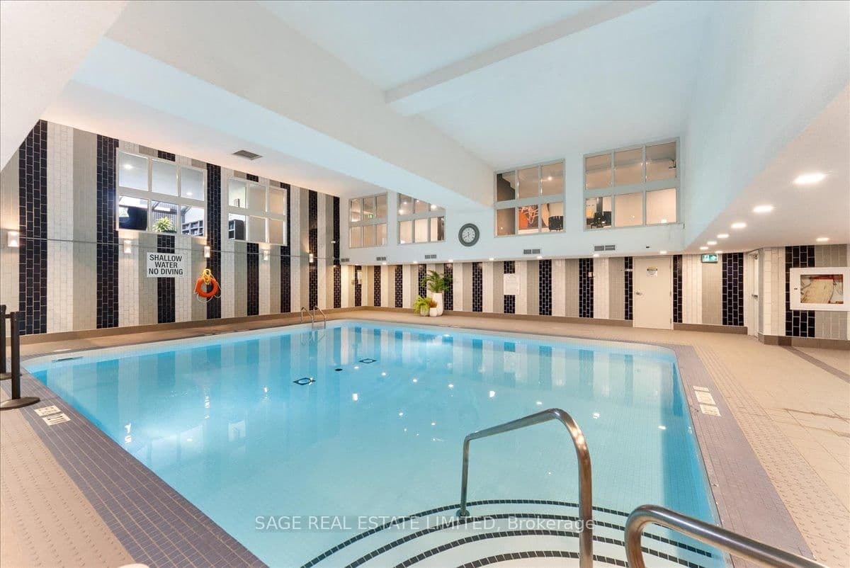 360 Bloor Street E, Unit 209 thumbnail 47