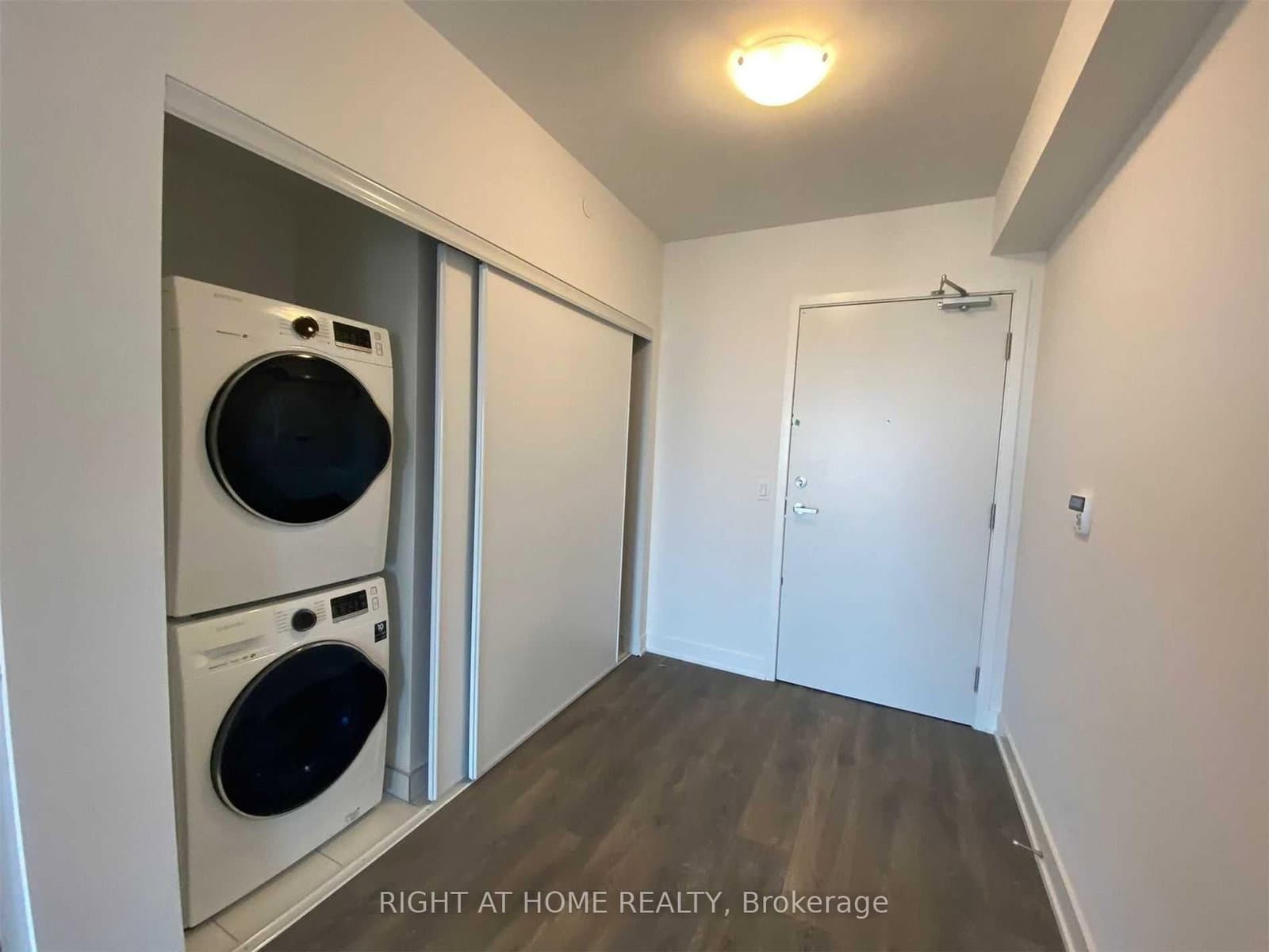 99 Broadway Avenue, Unit 2912 thumbnail 7