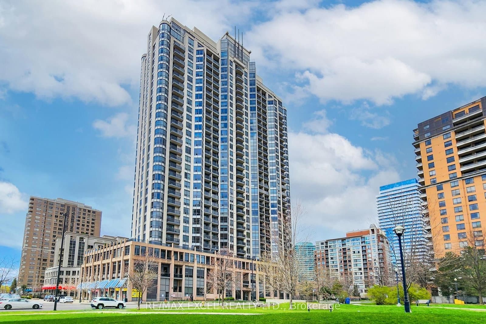 10 Northtown Way, Unit 814 thumbnail 3