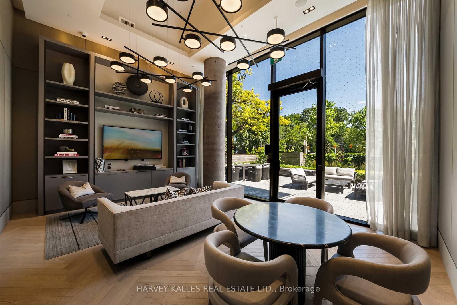 215 Lonsdale Road, Unit 1205 thumbnail 14