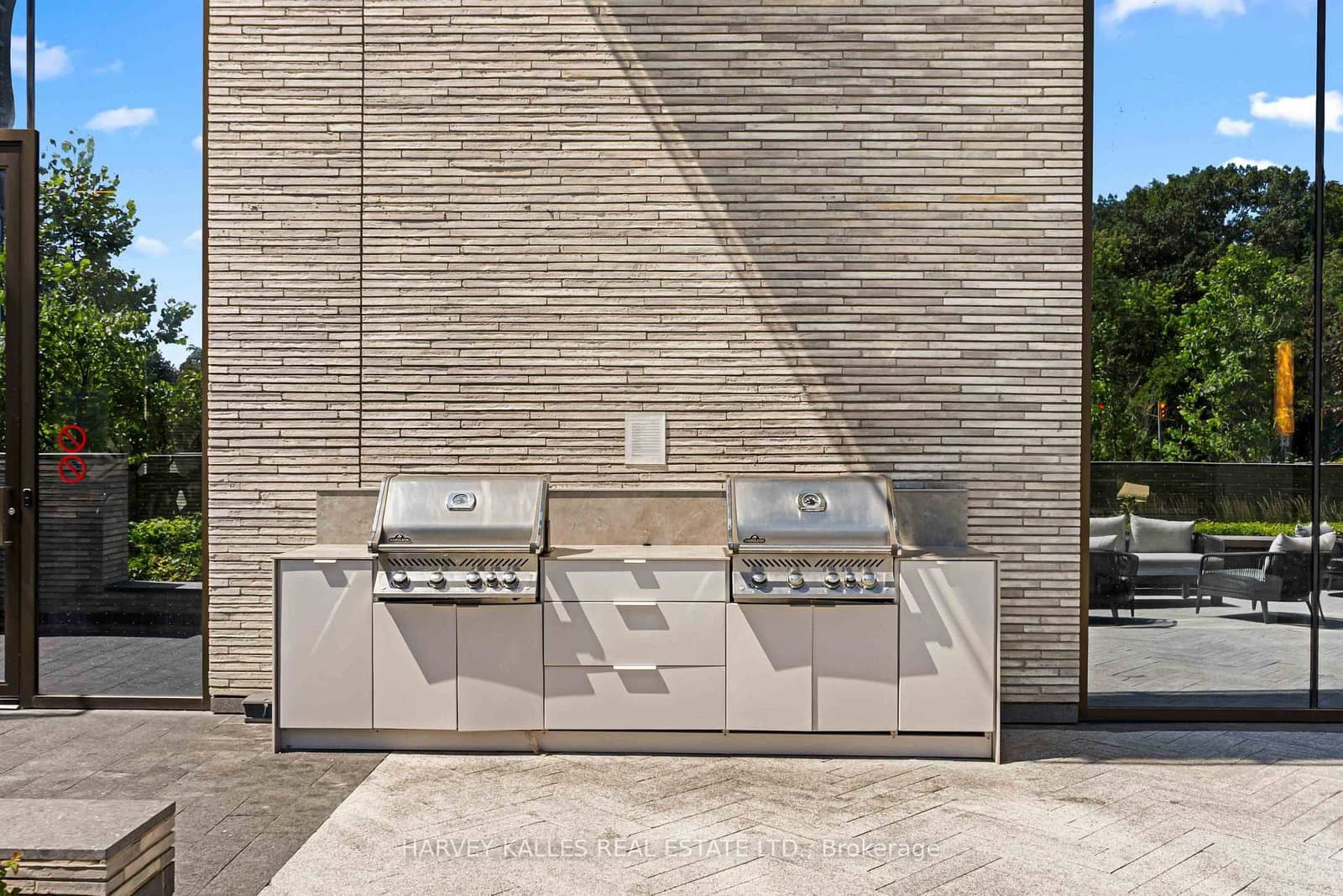 215 Lonsdale Road, Unit 1205 thumbnail 26