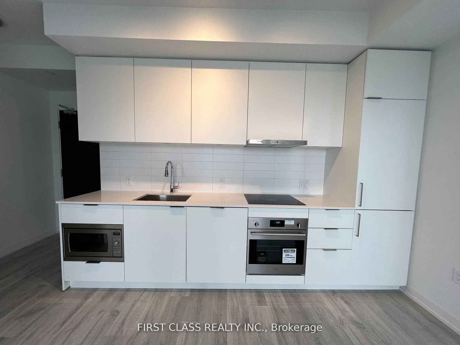 7 Golden Lion Heights, Unit N718 thumbnail 3
