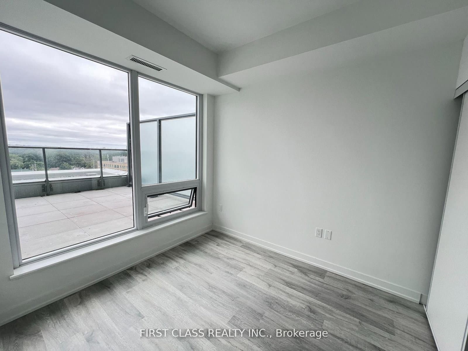 7 Golden Lion Heights, Unit N718 thumbnail 5