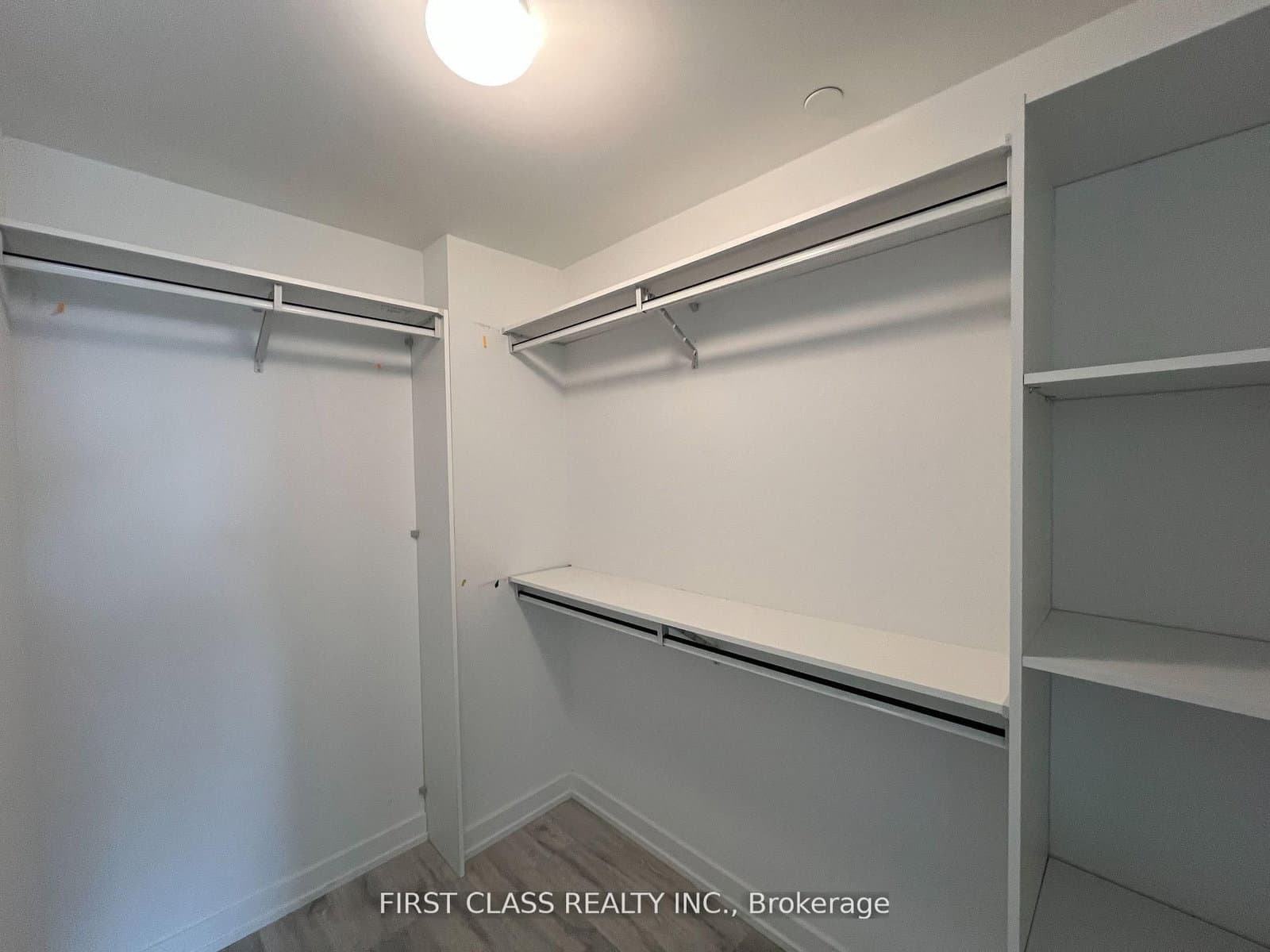 7 Golden Lion Heights, Unit N718 thumbnail 9