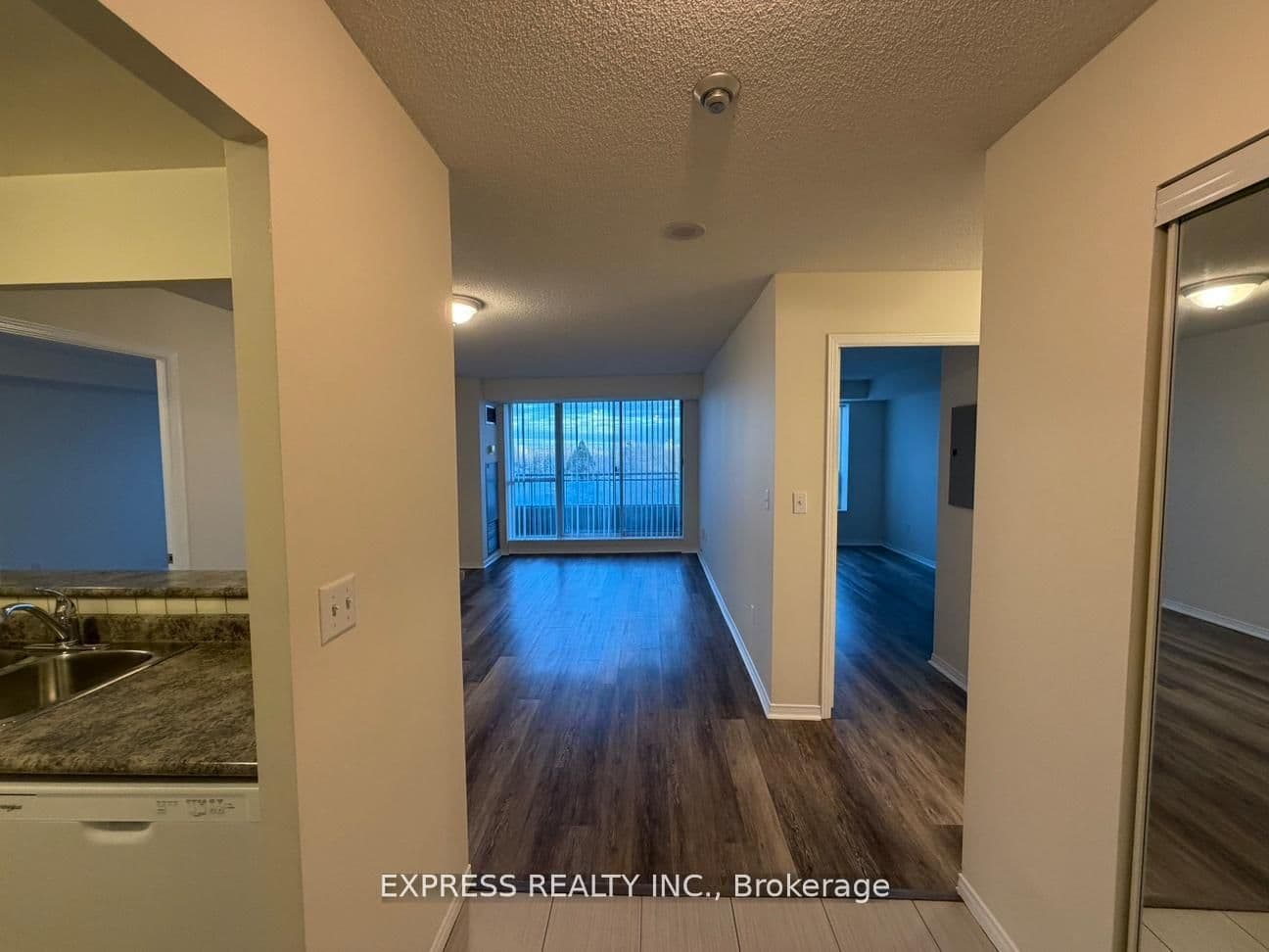 39 Pemberton Avenue, Unit 710 - Image 1