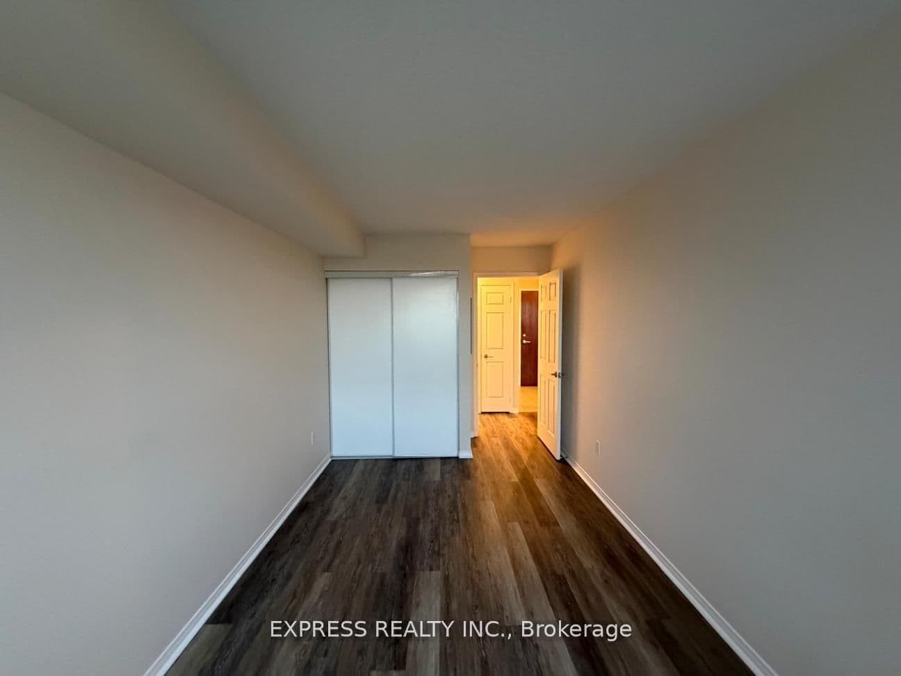 39 Pemberton Avenue, Unit 710 thumbnail 7