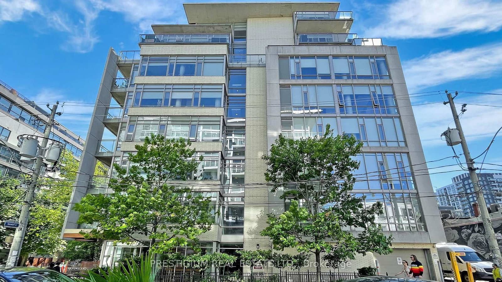 66 Portland Street, Unit 611 thumbnail 16