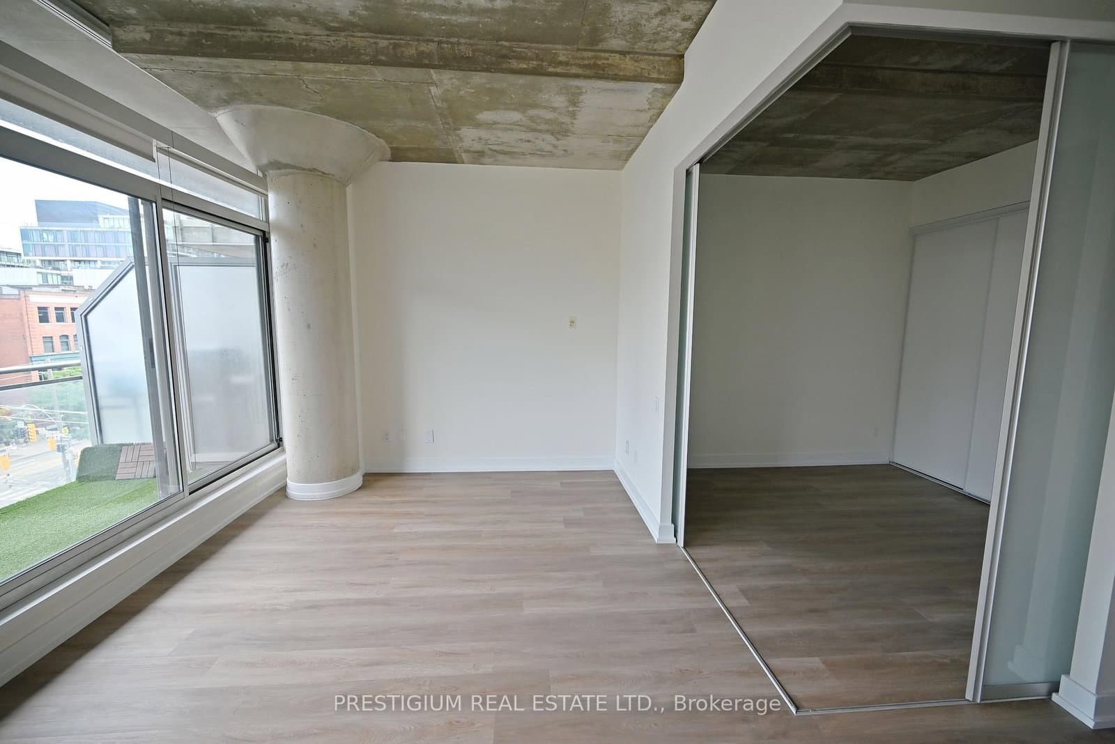 66 Portland Street, Unit 611 thumbnail 4