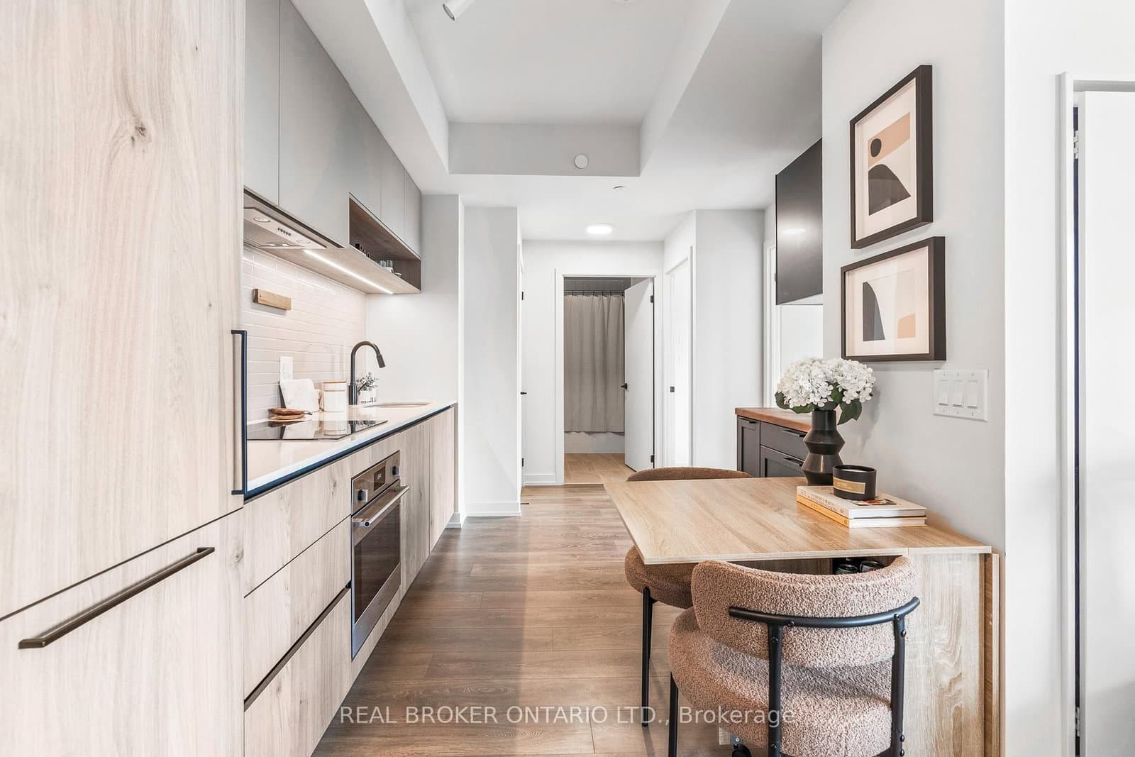 181 Sterling Road, Unit 902 thumbnail 6