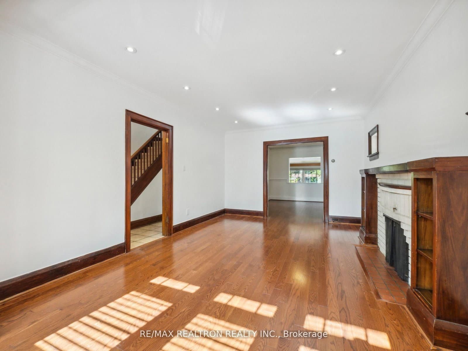186 Wanless Avenue thumbnail 11