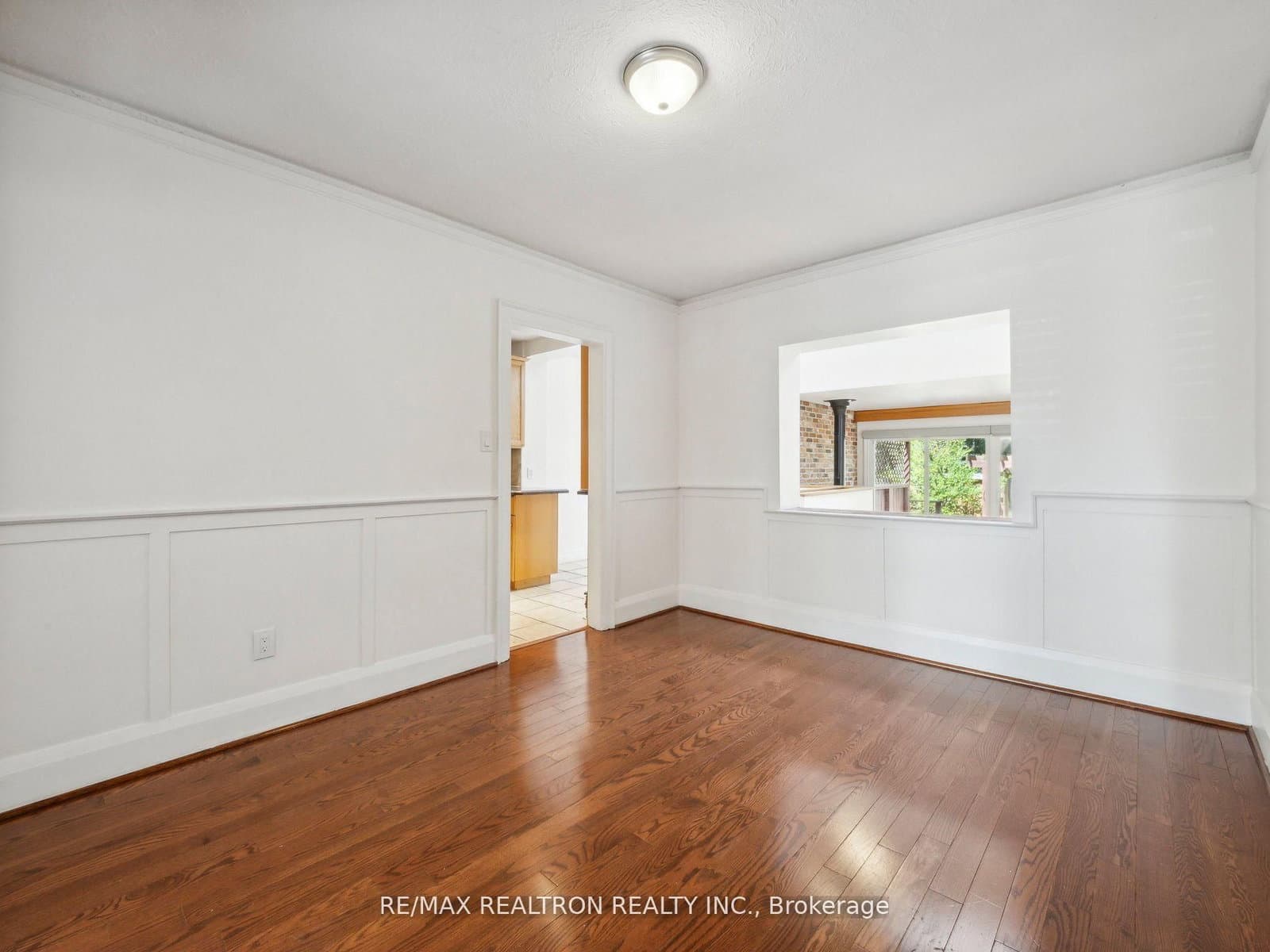 186 Wanless Avenue thumbnail 17