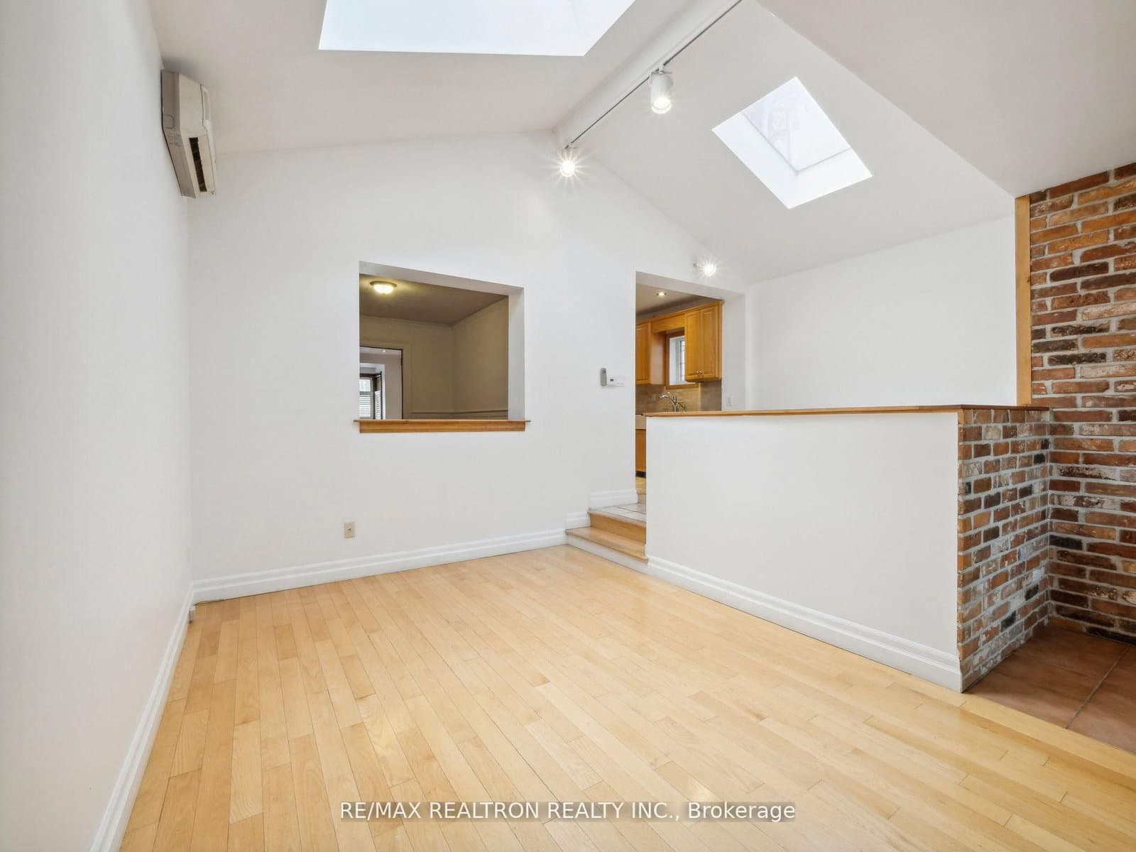 186 Wanless Avenue thumbnail 23