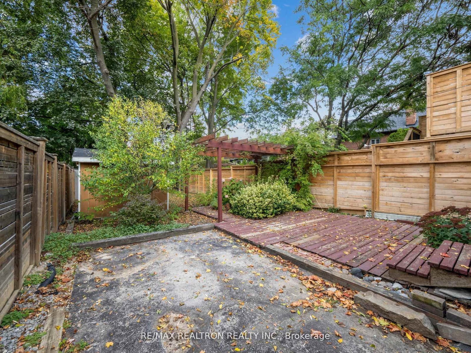 186 Wanless Avenue thumbnail 37