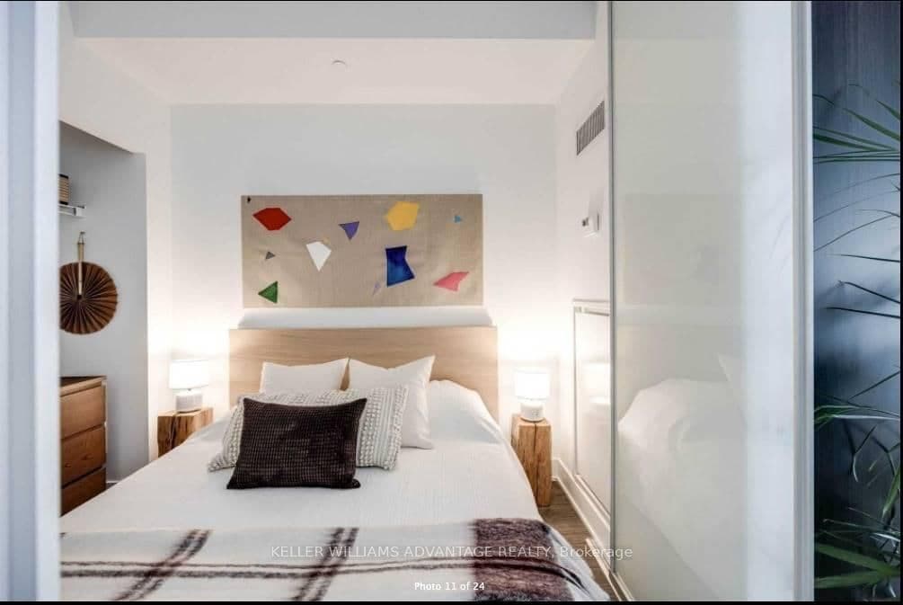 508 Wellington Street W, Unit 505 thumbnail 14