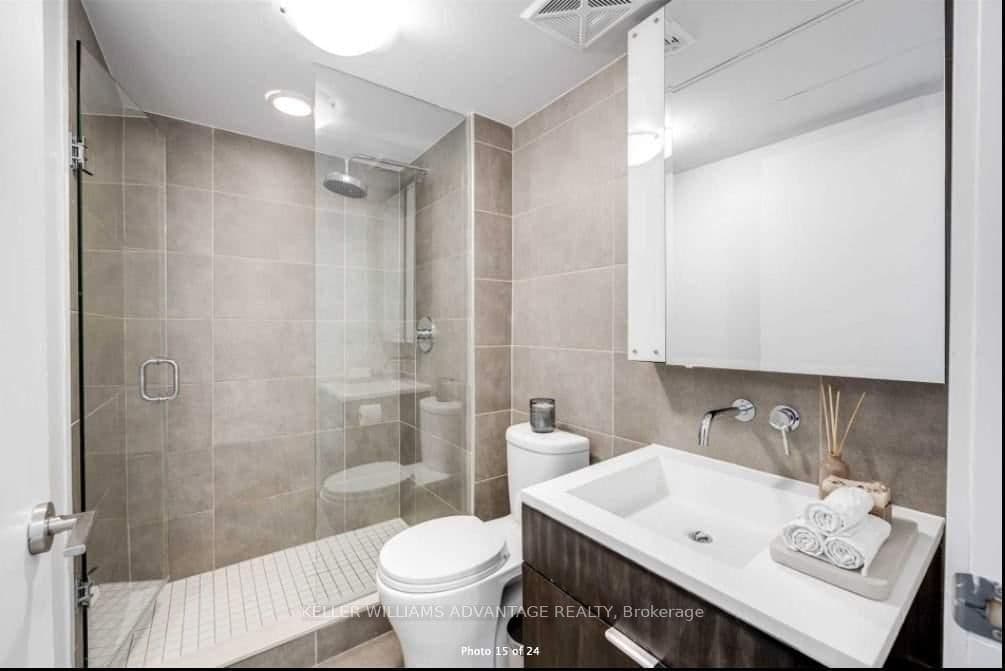 508 Wellington Street W, Unit 505 thumbnail 17