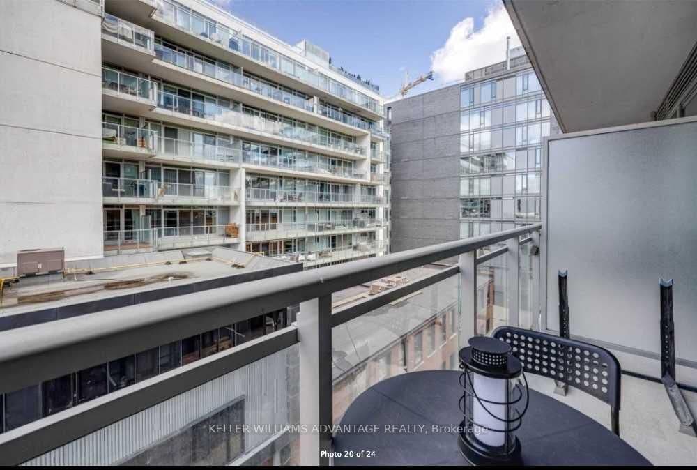508 Wellington Street W, Unit 505 thumbnail 18