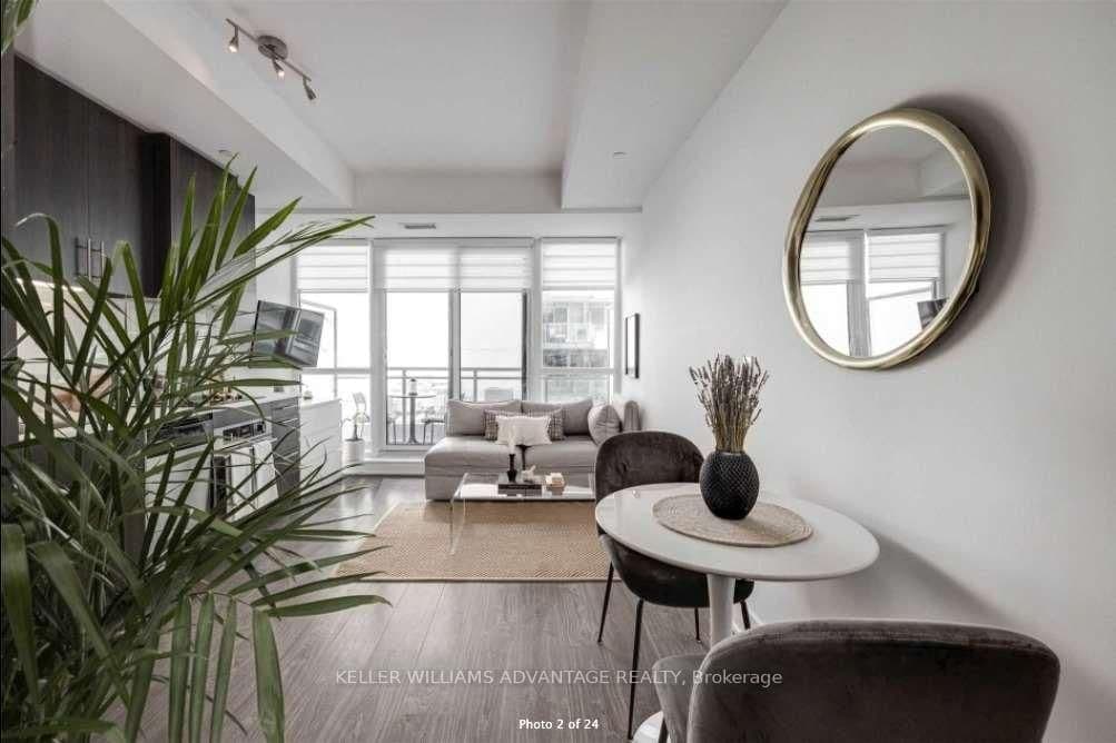 508 Wellington Street W, Unit 505 thumbnail 6