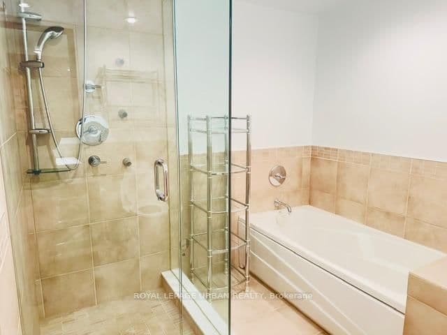 10 Yonge Street, Unit 2702 thumbnail 25