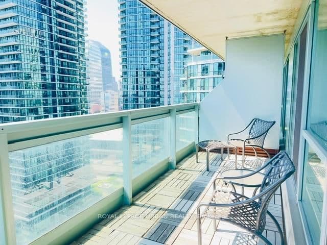 10 Yonge Street, Unit 2702 thumbnail 27