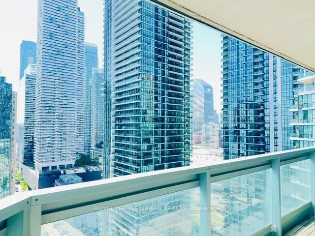 10 Yonge Street, Unit 2702 thumbnail 29
