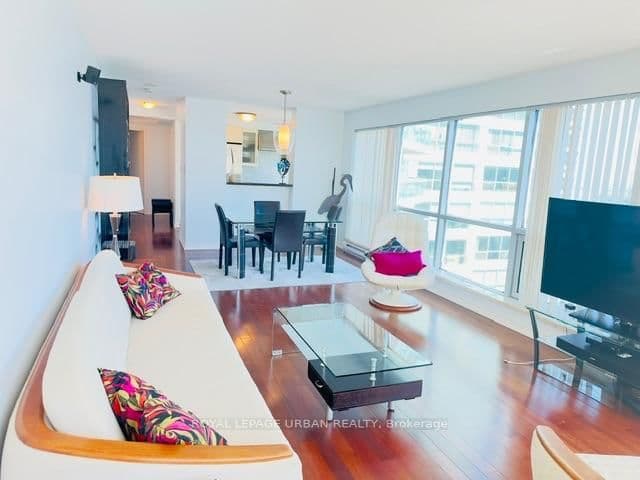 10 Yonge Street, Unit 2702 thumbnail 3