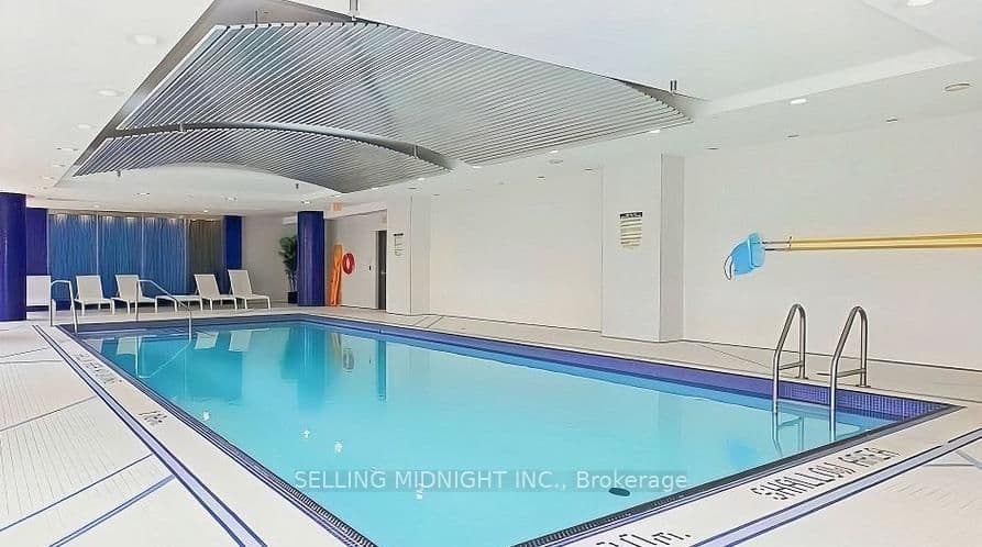 5162 Yonge Street, Unit PH301 thumbnail 19