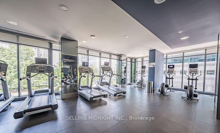 5162 Yonge Street, Unit PH301 thumbnail 21