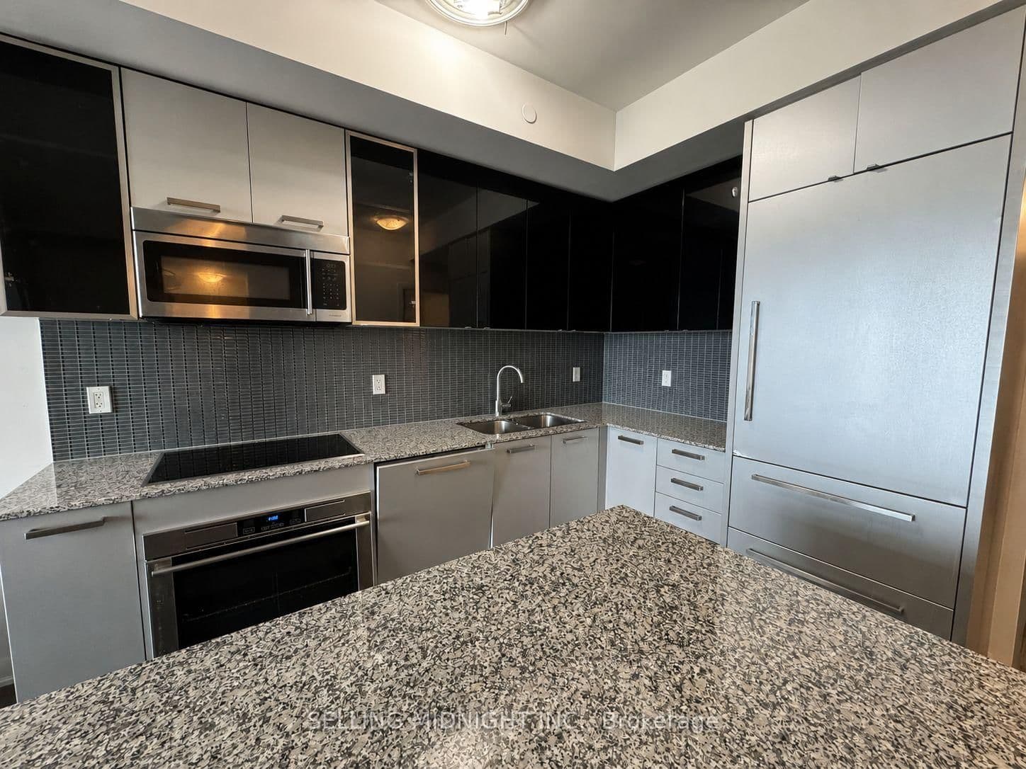 5162 Yonge Street, Unit PH301 thumbnail 4