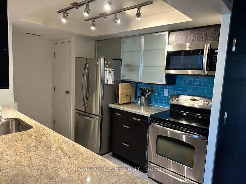 1001 Bay Street, Unit 919 thumbnail 5