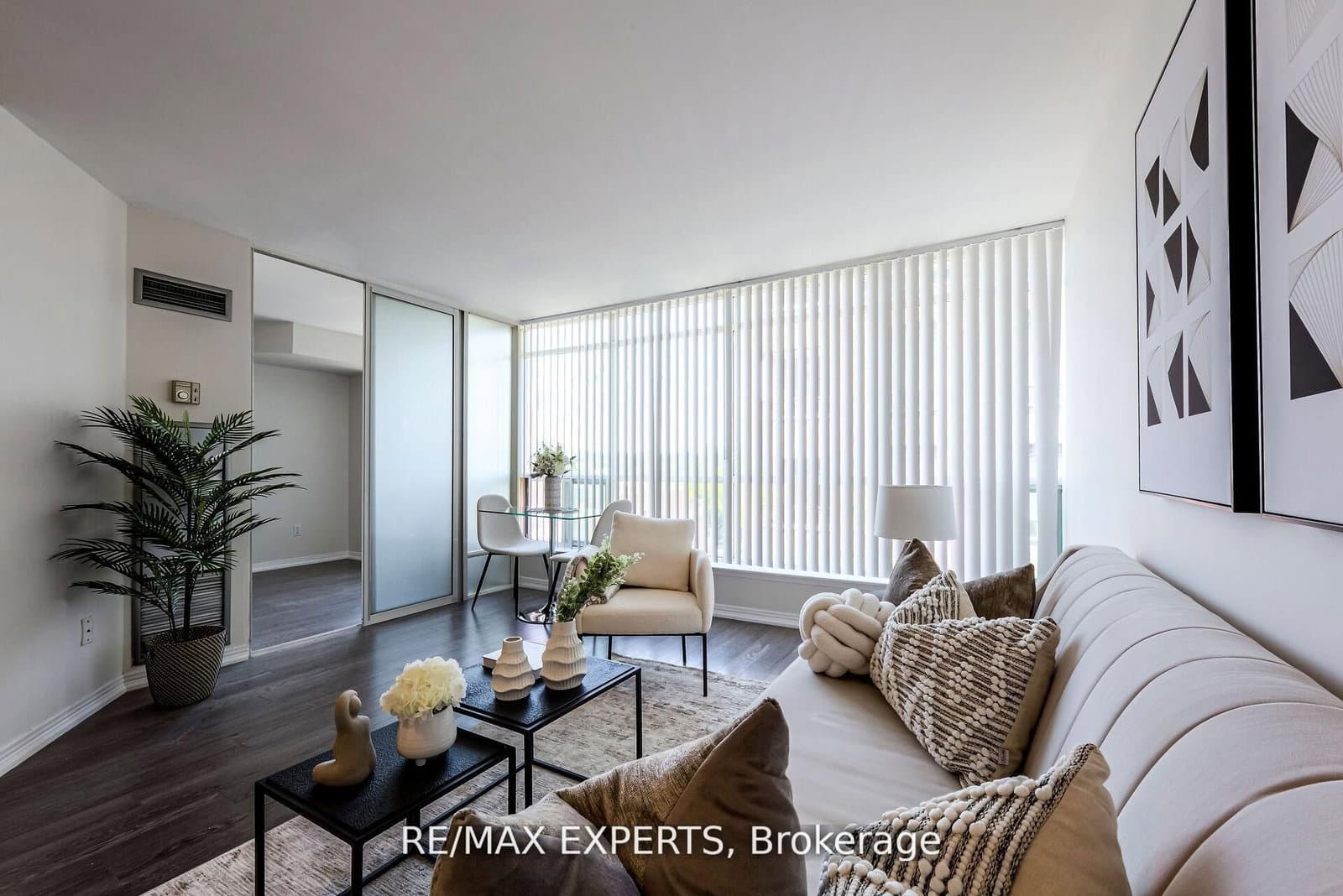 942 Yonge Street, Unit 1006 thumbnail 18