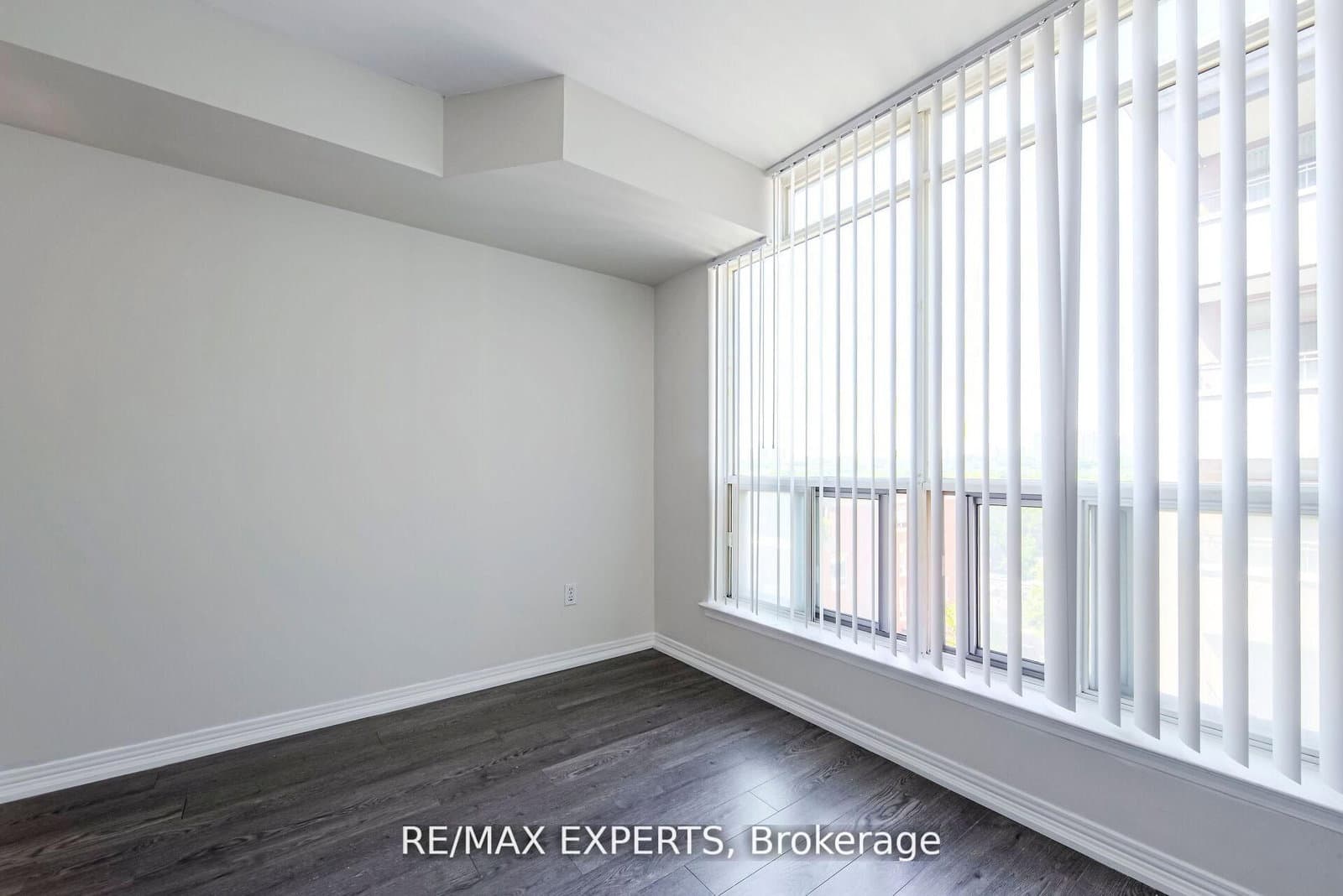 942 Yonge Street, Unit 1006 thumbnail 29