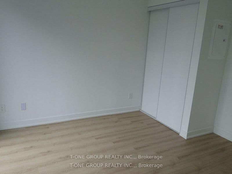 319 Jarvis Street, Unit 902 thumbnail 11