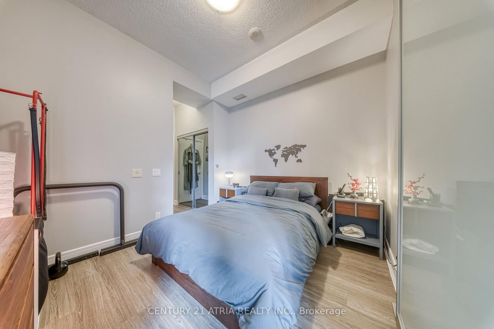 112 George Street, Unit S703 thumbnail 27