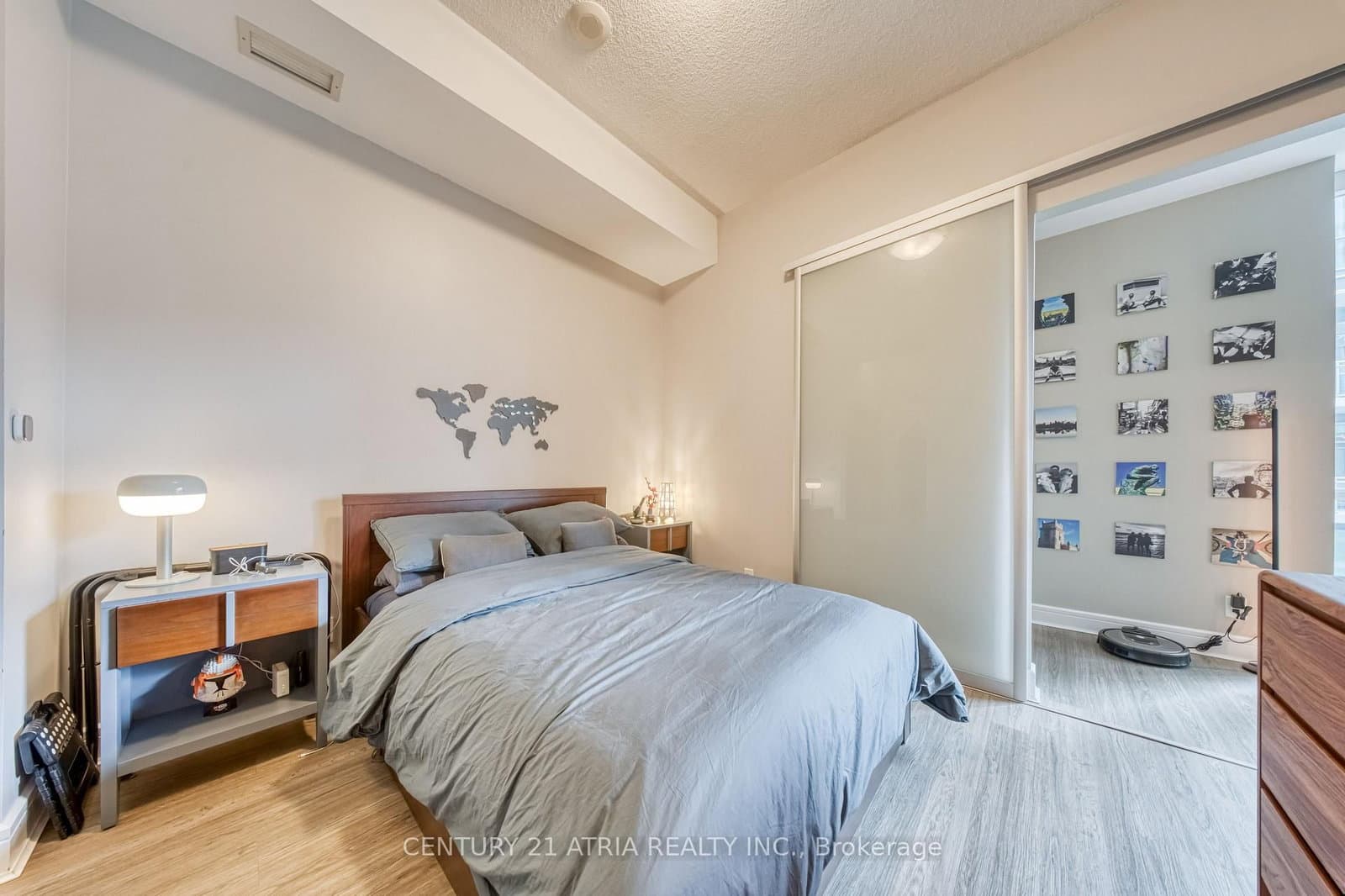 112 George Street, Unit S703 thumbnail 28