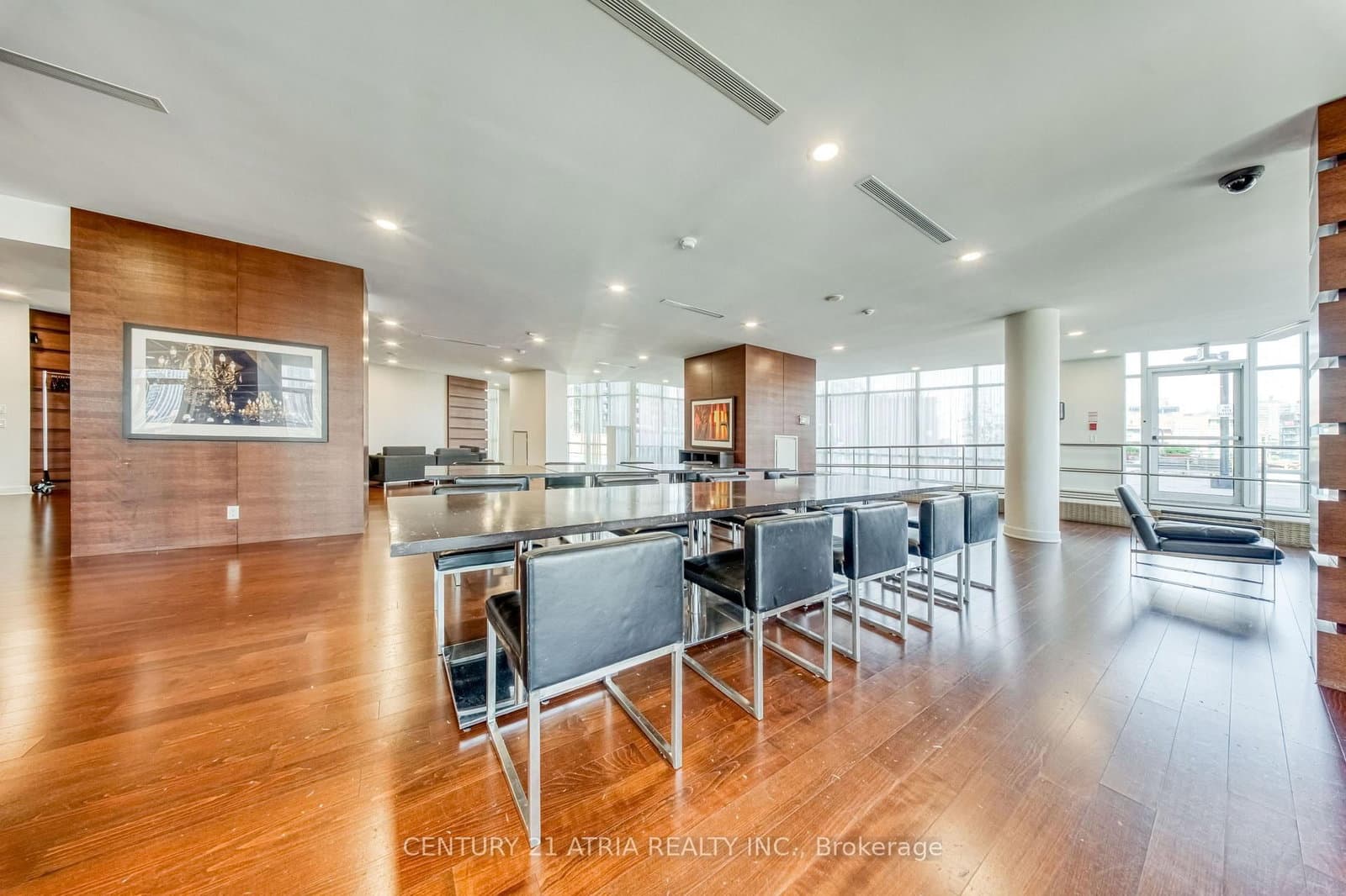 112 George Street, Unit S703 thumbnail 38