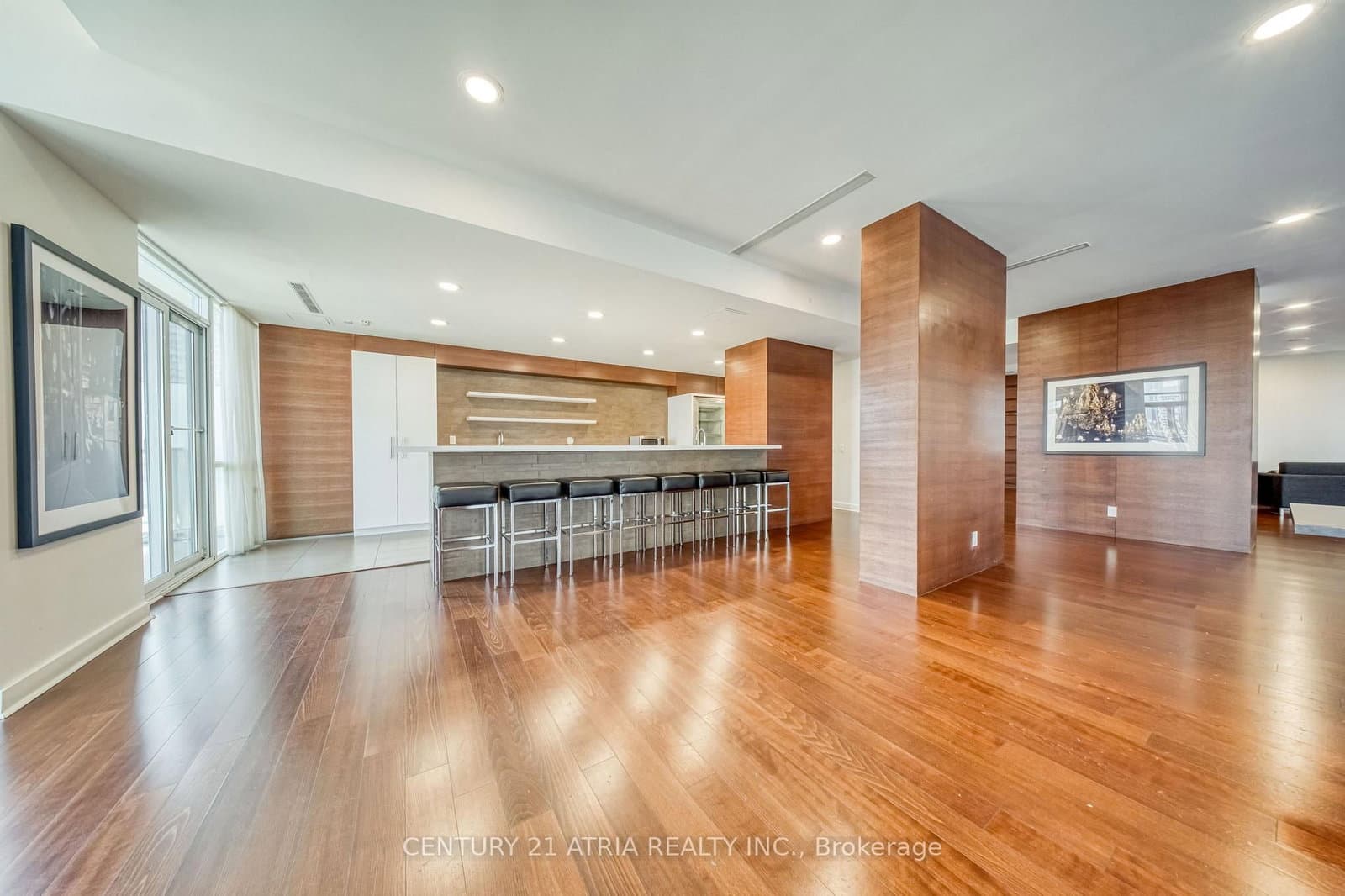 112 George Street, Unit S703 thumbnail 39