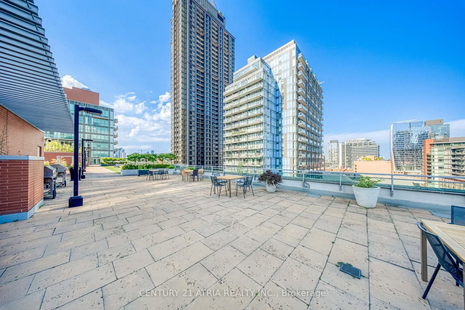 112 George Street, Unit S703 thumbnail 44