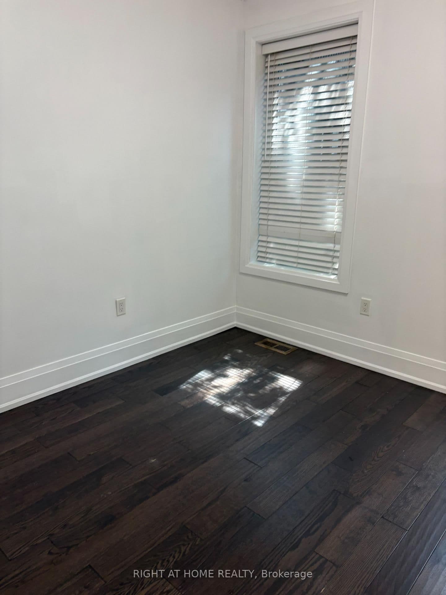 186 Mutual Street, Unit Main thumbnail 9