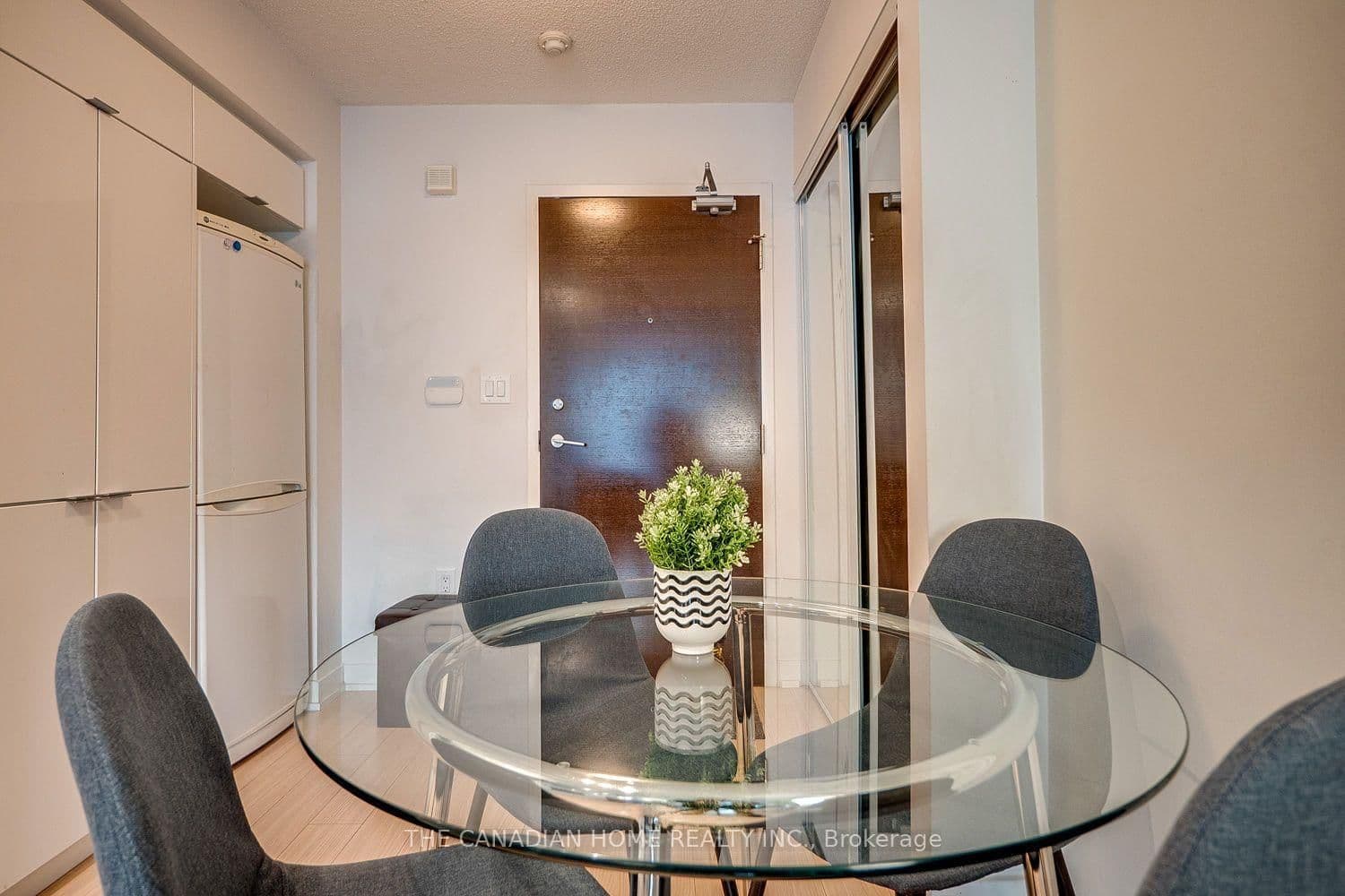 21 Iceboat Terrace, Unit 1605 thumbnail 35