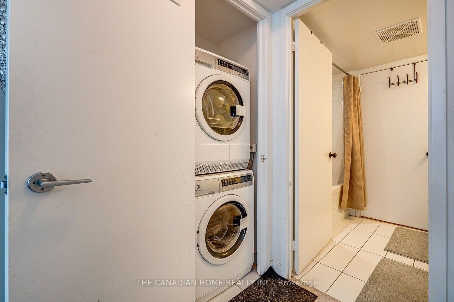 21 Iceboat Terrace, Unit 1605 thumbnail 37