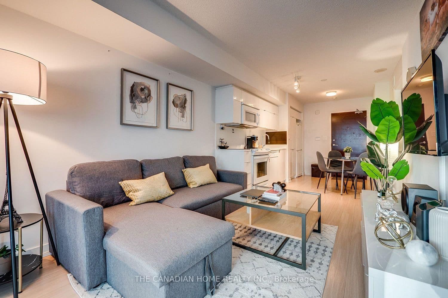 21 Iceboat Terrace, Unit 1605 thumbnail 5