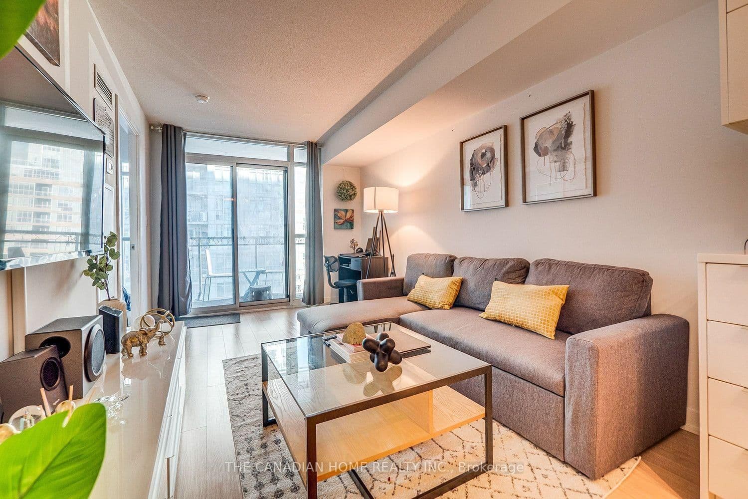 21 Iceboat Terrace, Unit 1605 thumbnail 8