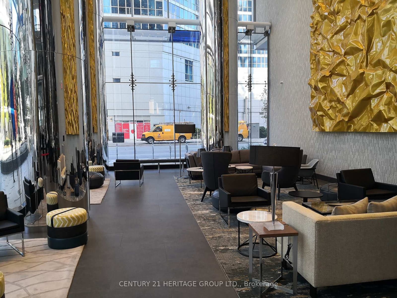10 York Street, Unit 3002 thumbnail 3