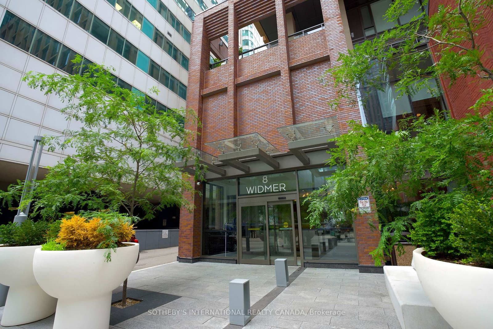 8 Widmer Street, Unit 3209