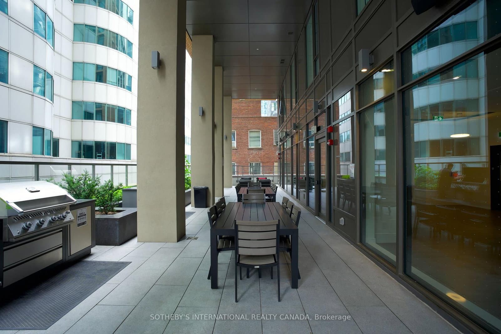 8 Widmer Street, Unit 3209 thumbnail 13