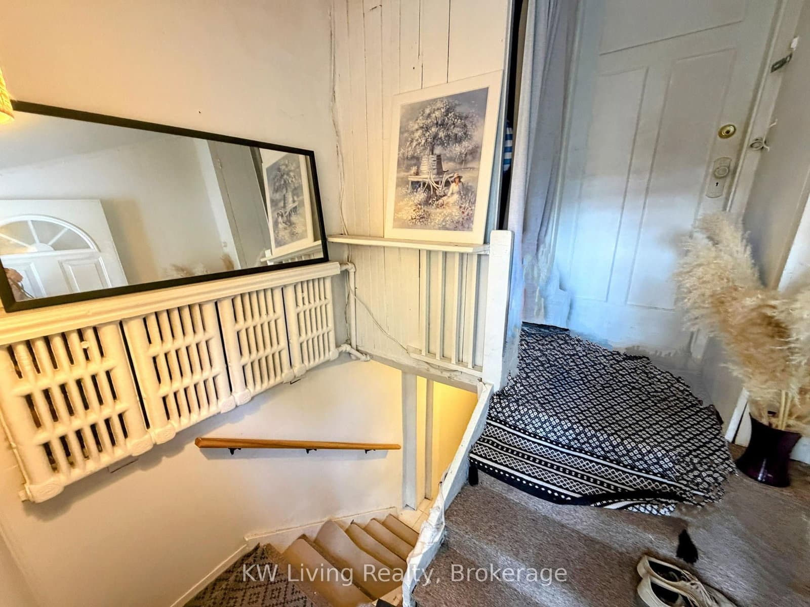 636 Clinton Street thumbnail 11