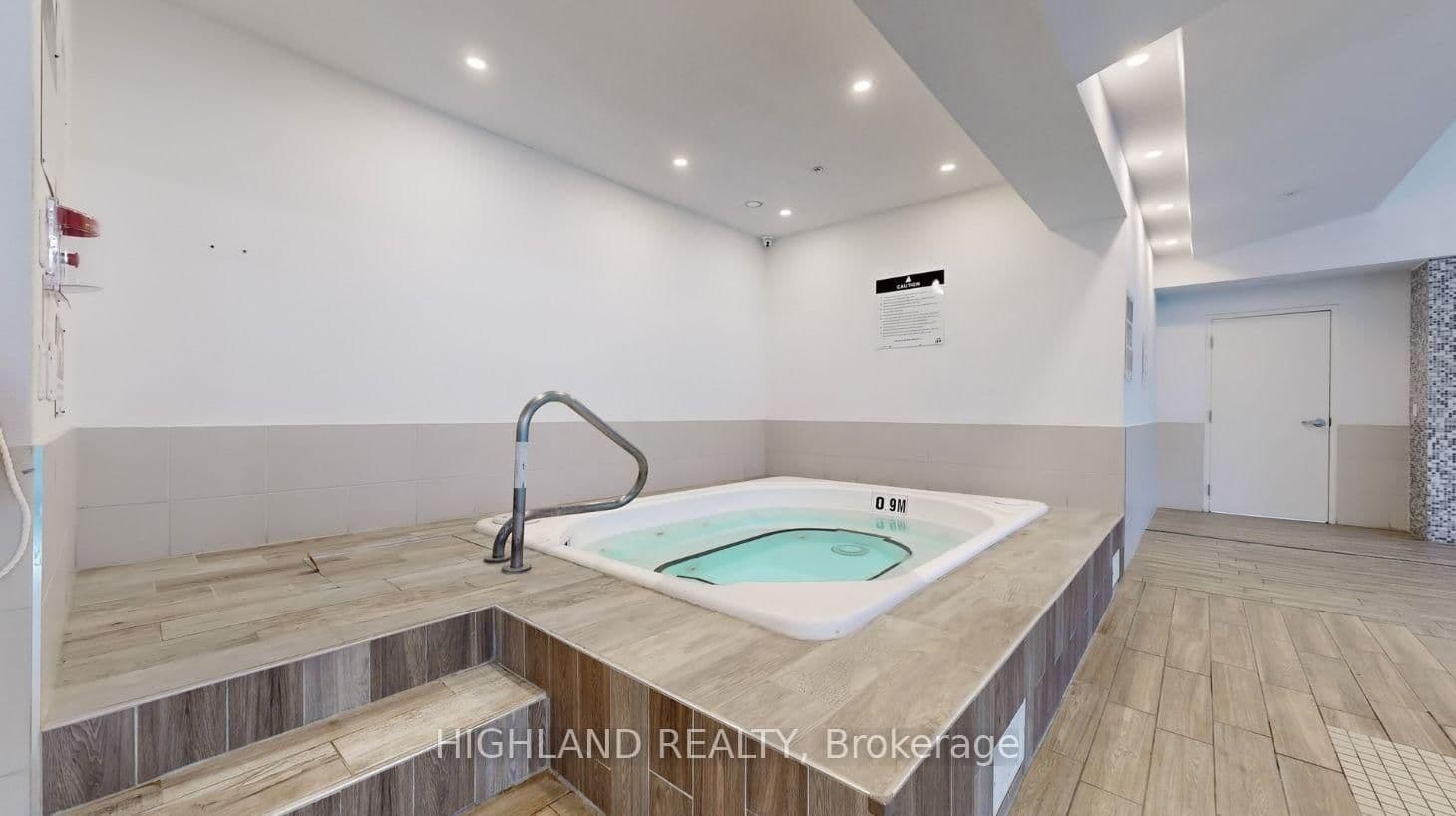 18 Harrison Garden, Unit 1002 thumbnail 21