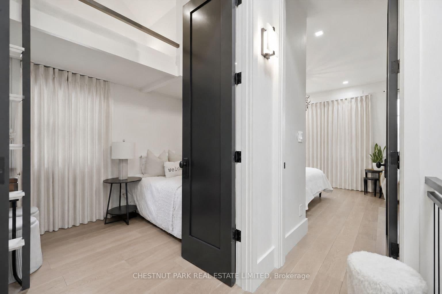 310 Bessborough Drive thumbnail 26