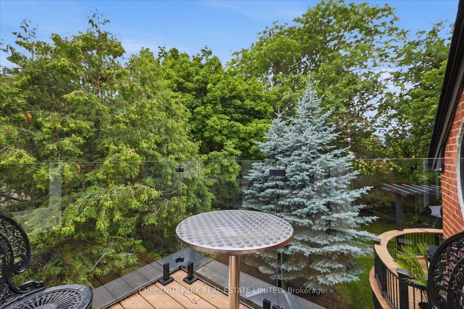 310 Bessborough Drive thumbnail 35