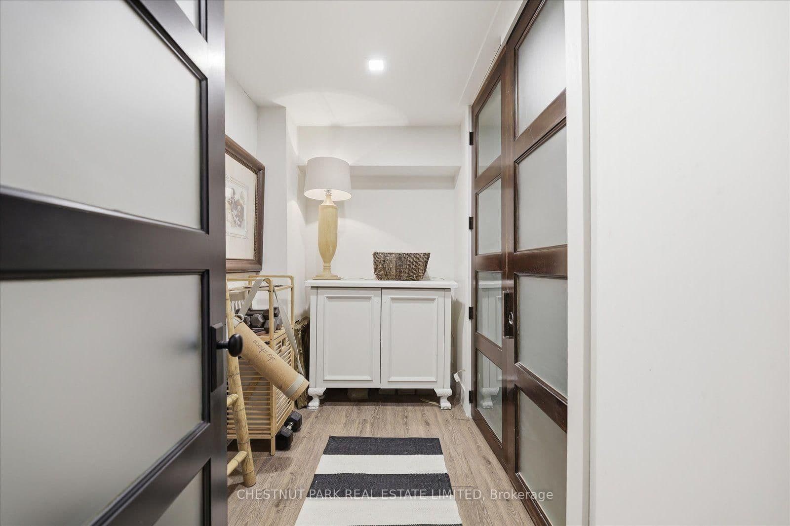 310 Bessborough Drive thumbnail 44
